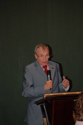 Boris Kashin  el diputado de la Duma Estatal, el miembro del Comit del mercado financiero.